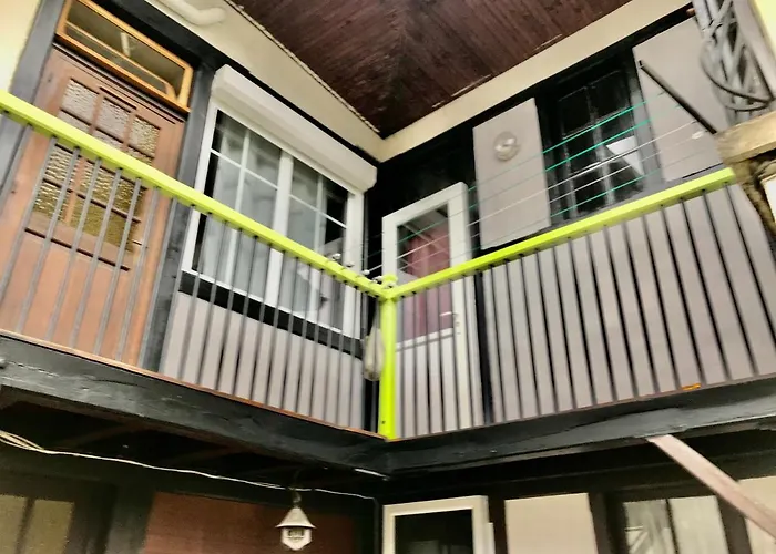 Un Coin De Bigorre - La Pyreneenne - 130m2 - Canal Plus, Netflix, Bein, Apple Tv - Wifi Fibre - Village Campagne